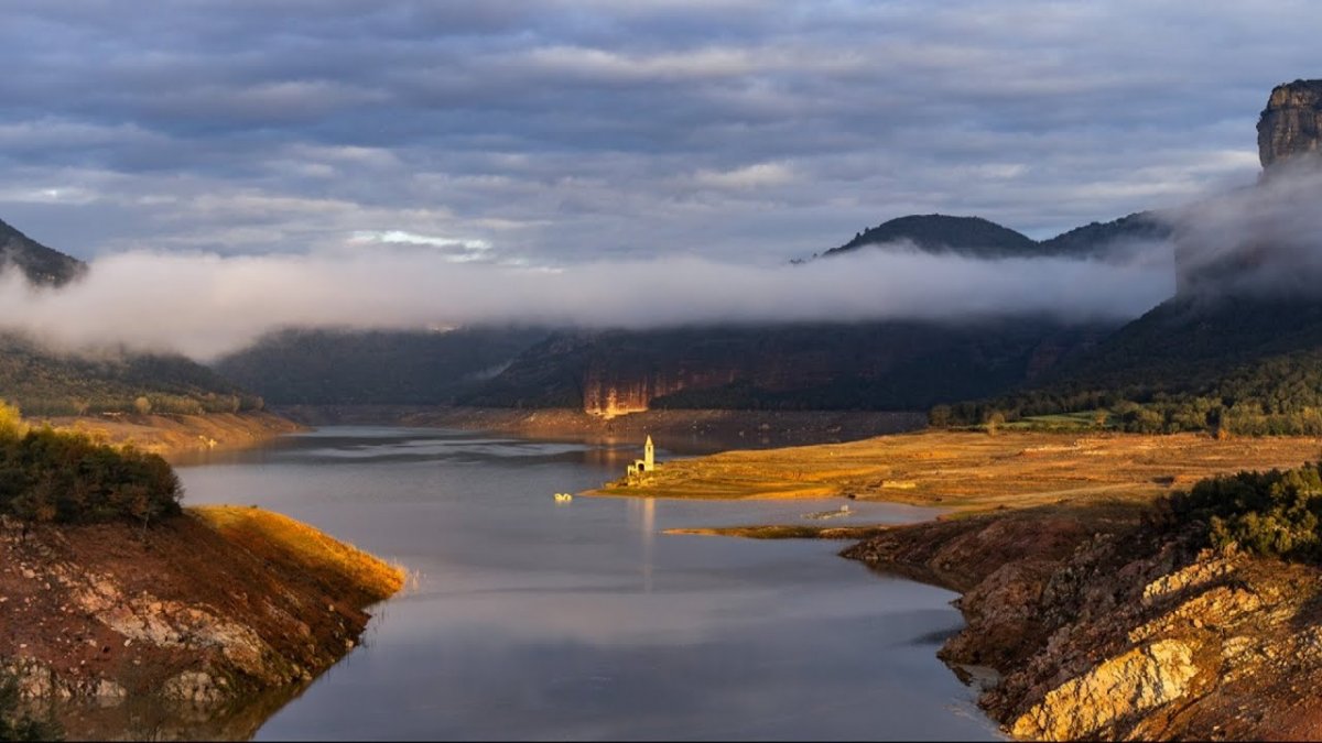 Aspecte del pantà de Sau aquest dilluns 10 de març