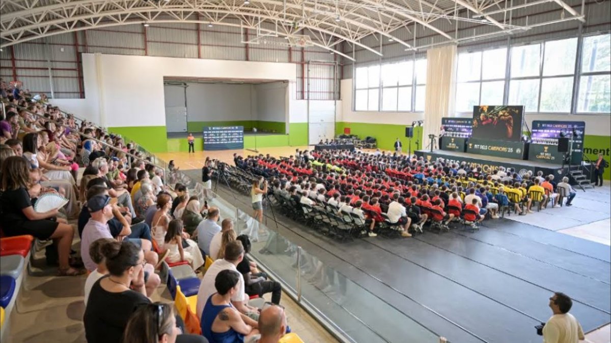 El pavelló de Calldetenes, ple durant la Nit dels Campions a Osona