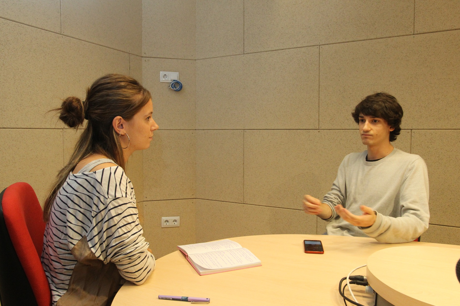 Clàudia Dinarès conversa amb Marcos Franz a El 9 Nou