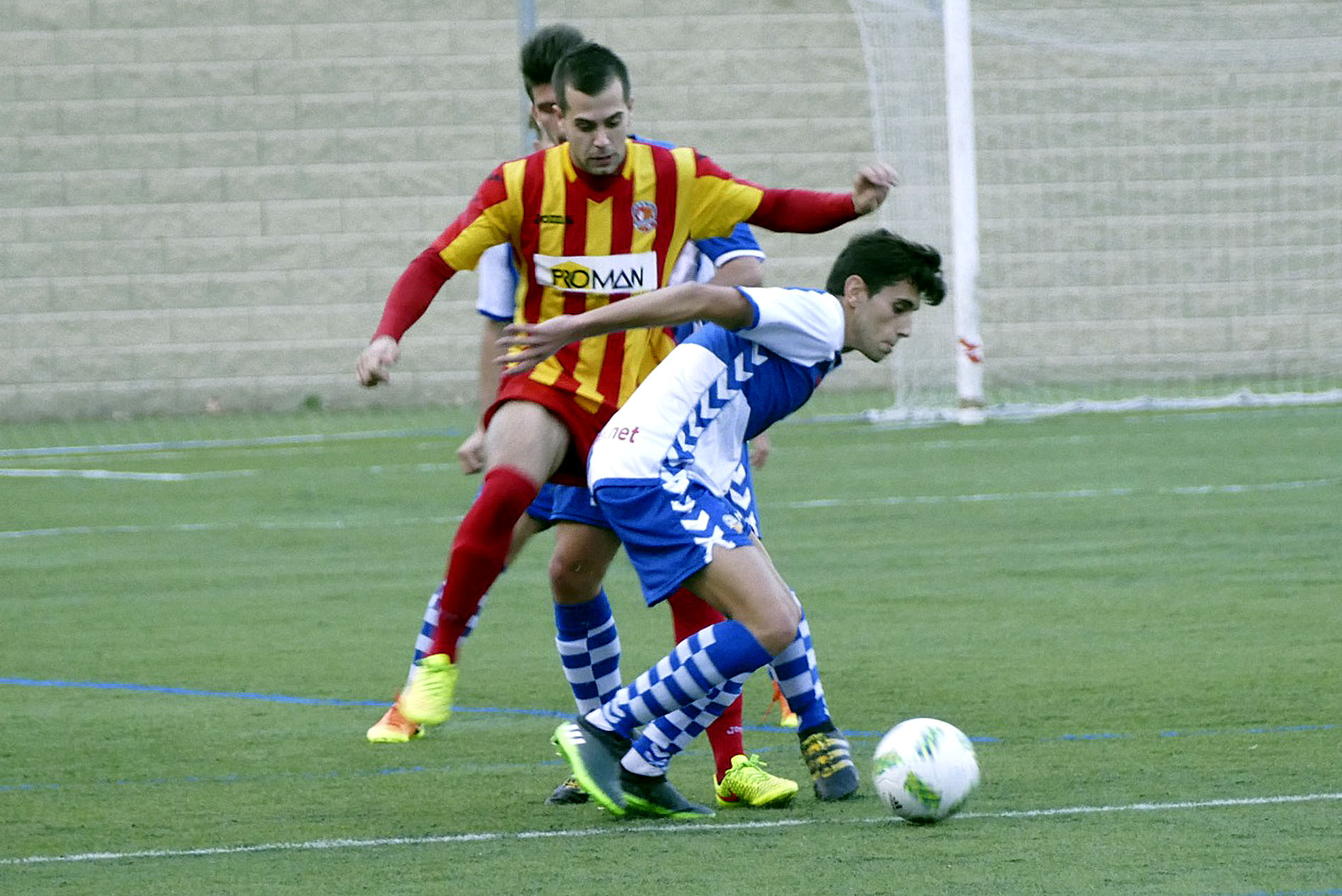 Pol Coll va ser un dels protagonistes del partit a Sabadell amb un gol al tram final
