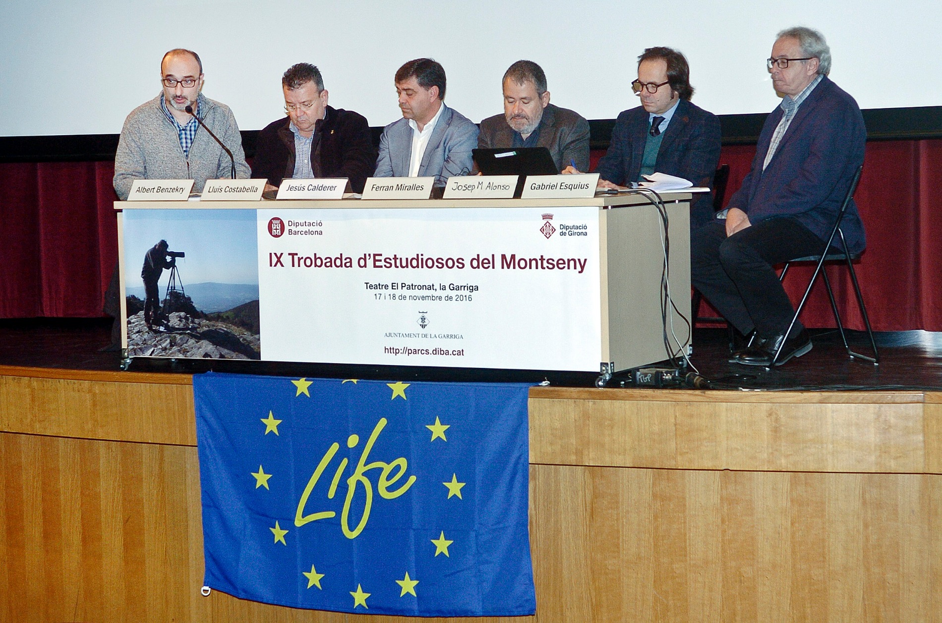 Representants de les organitzacions que treballen per conservar el tritó del Montseny dijous a la Garriga