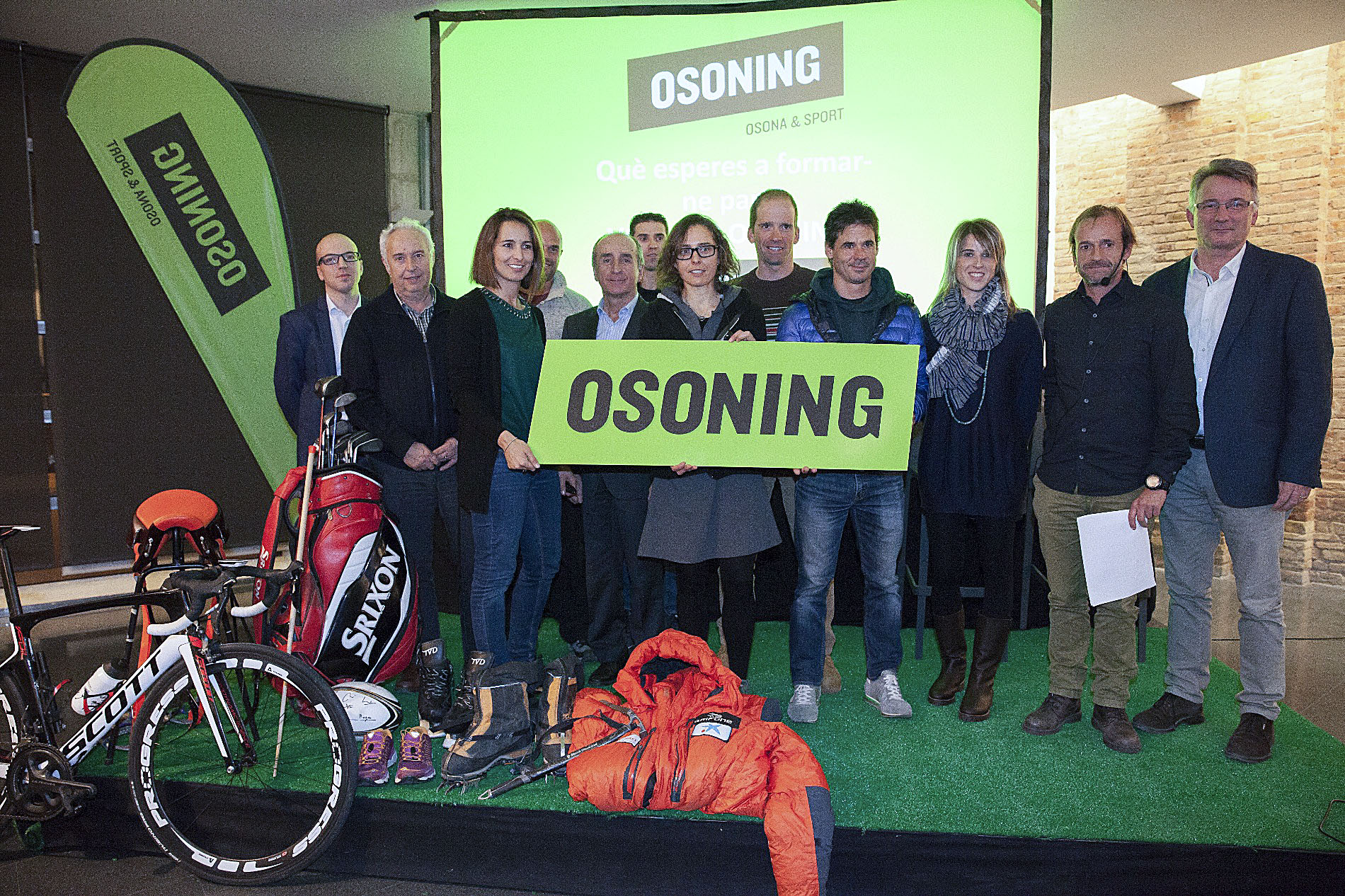 Alguns dels millors esportistes osonencs van presentar dimecres la marca Osoning