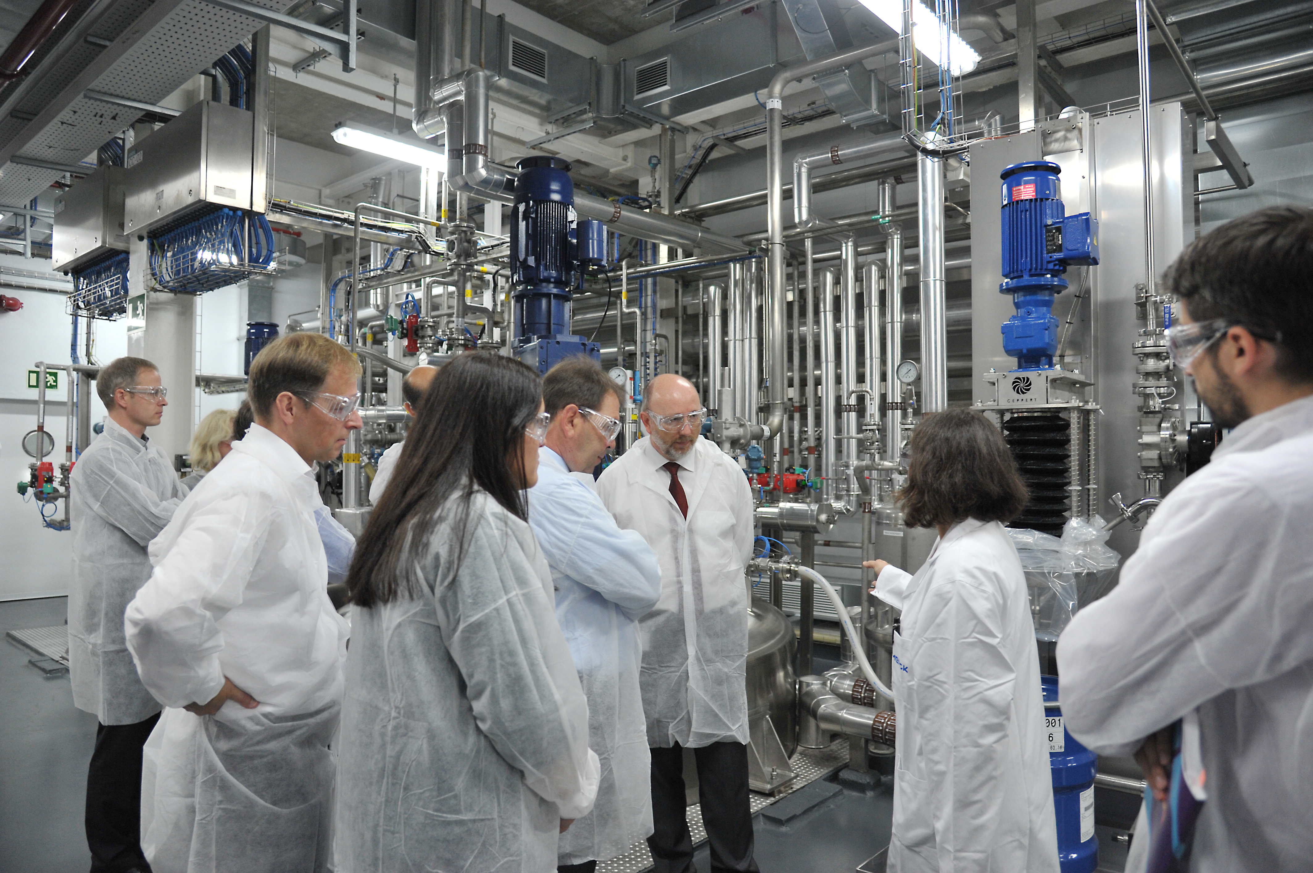 Responsables de la multinacional van visitar la planta destinada a la fabricació del nou producte a Mollet