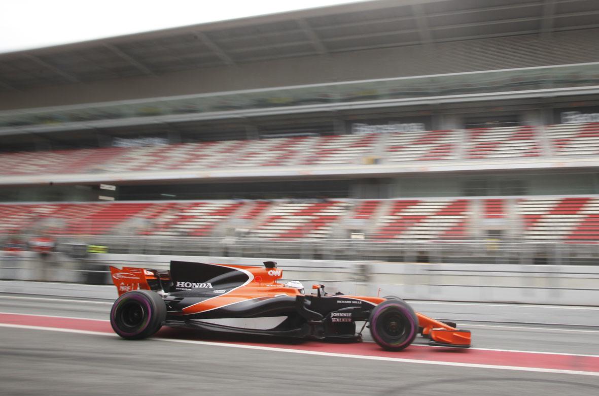 El McLaren ha patit una avaria quan només havia fet 34 voltes