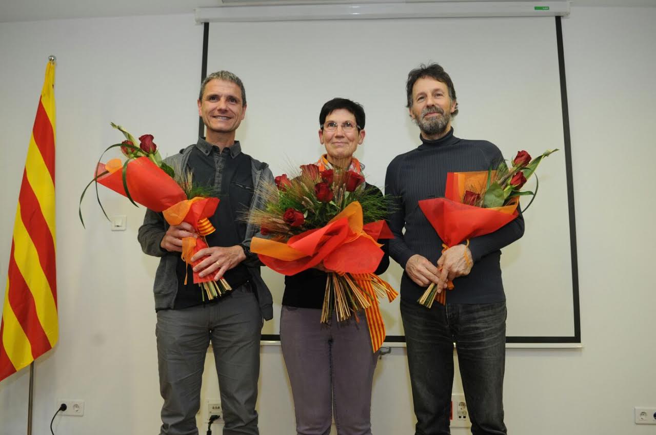 Els tres finalistes, amb Vicenç Relats, Maria Soley i Màrius Gómez