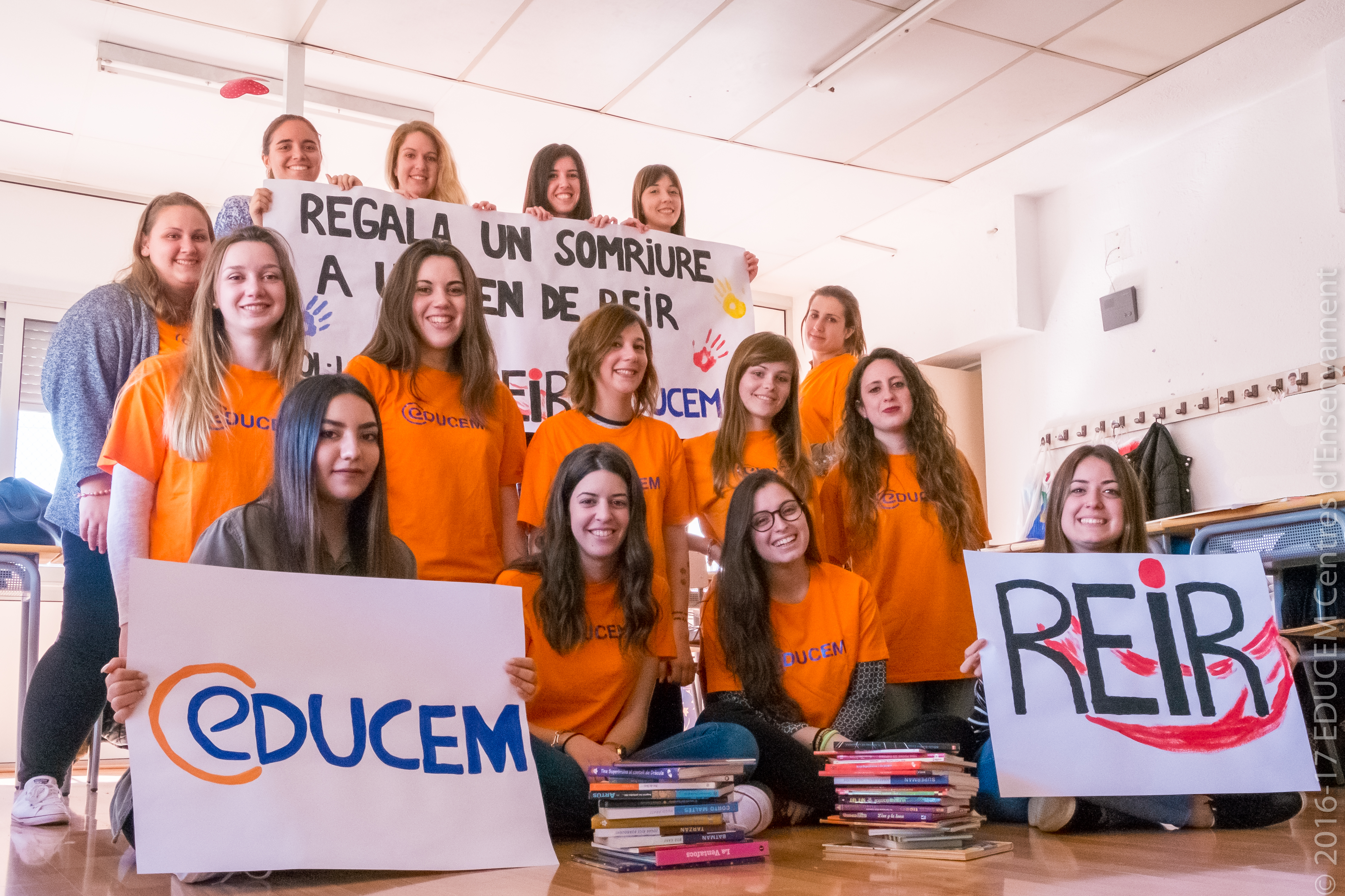 Alumnes de l'EDUCEM, solidaris amb REIR