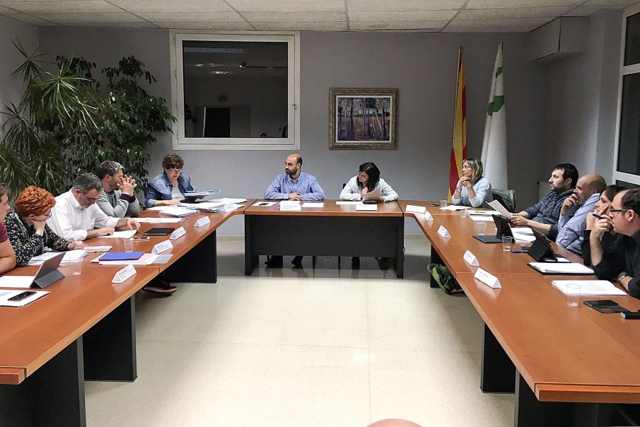 En el ple del dilluns 8 de maig, a la foto, es va informar de l'existència de l'informe de l'Oficina Antifrau de Catalunya