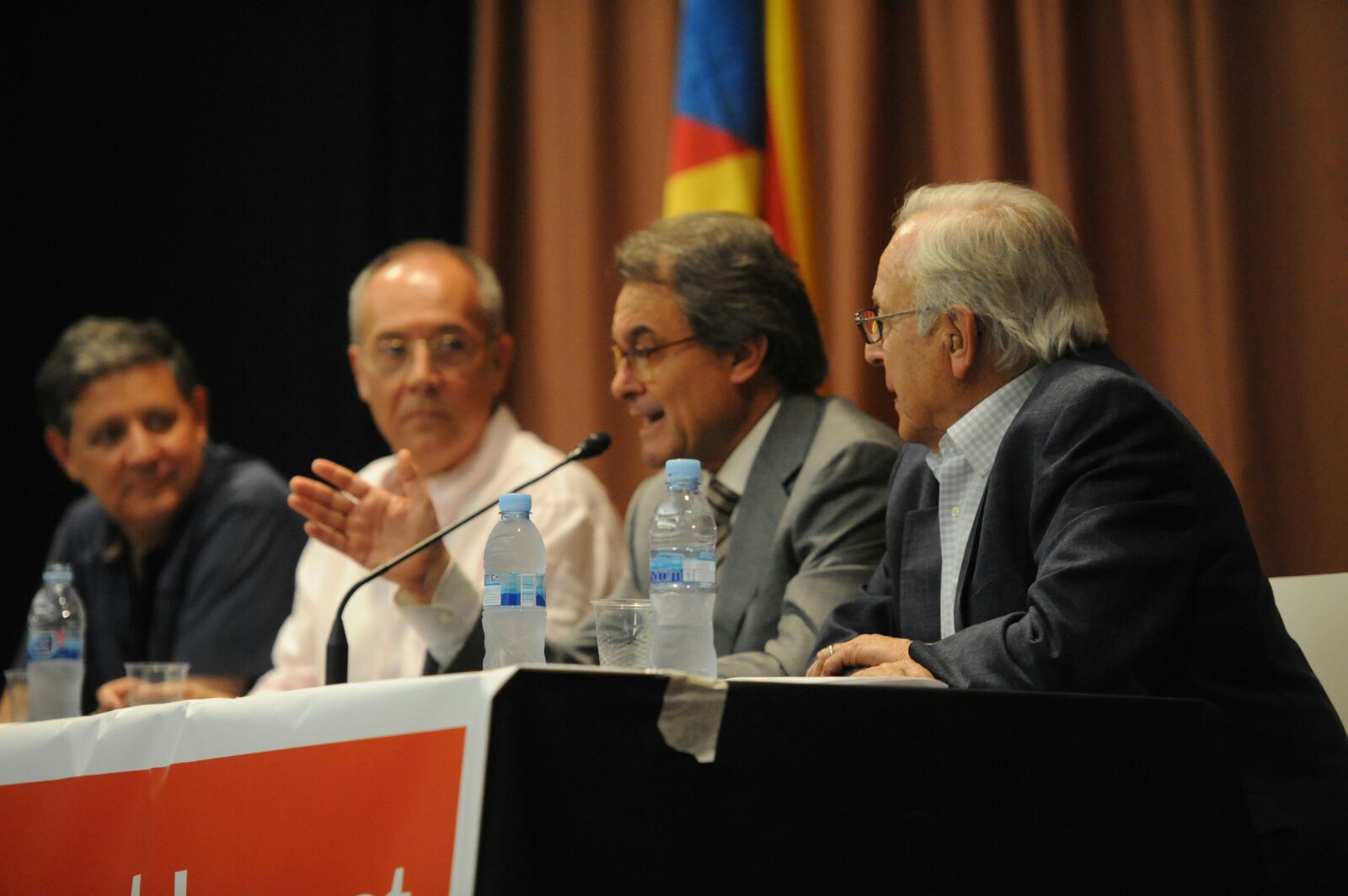 Artur Mas durant la conferència d'aquest dilluns