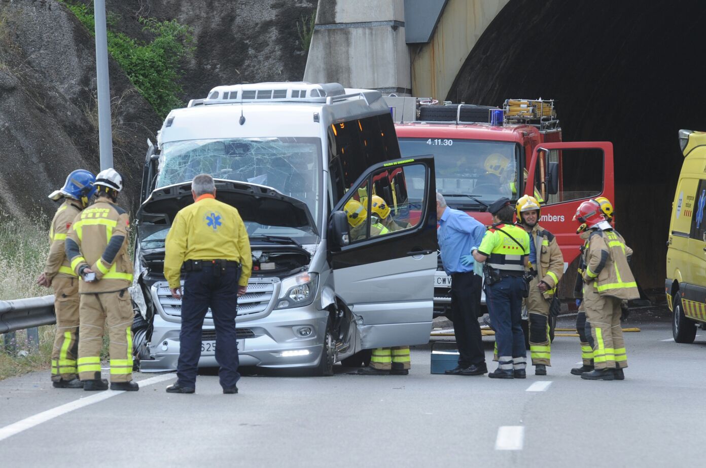 El minibús implicat en l'accident