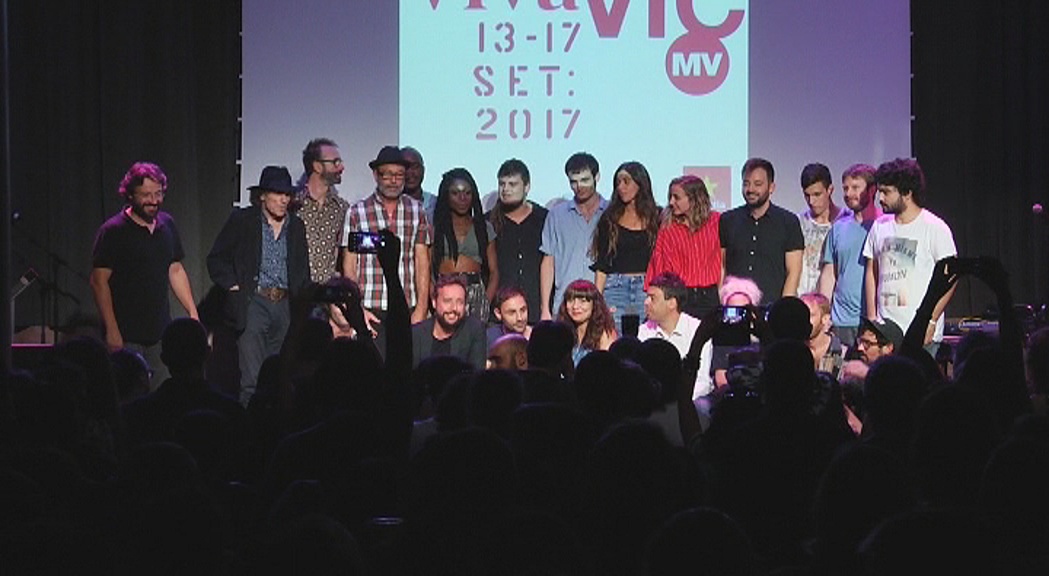 Una representació dels artistes del 29è Mercat de Música Viva de Vic van oferir un petit tastet de la programació a l'antiga fàbrica Estrella Damm de Barcelona