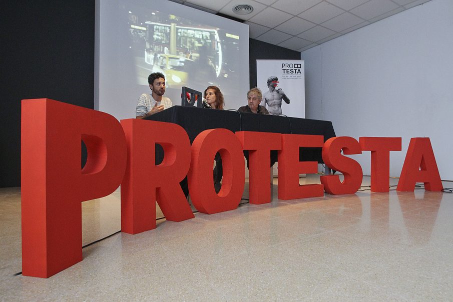 Una cinquantena de projeccions, 12 curtmetratges de la secció oficial més una trentena de complementaris i 11 llargmetratges, formaran part de la cinquena edició del Festival Protesta