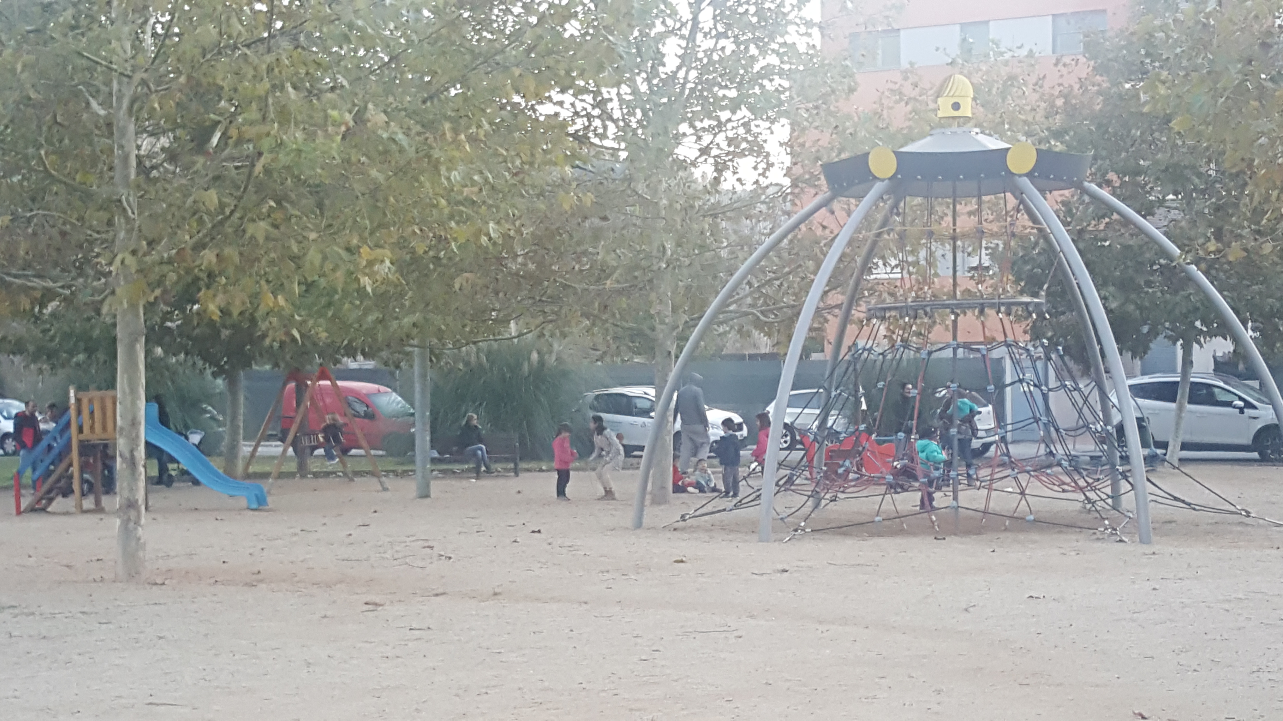 L'Ajuntament instal·larà nous jocs infantils al parc