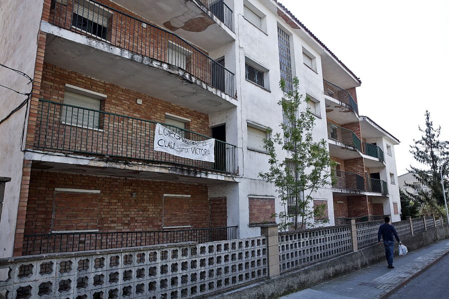 La caserna de la Guàrdia Civil a Manlleu es podria reconvertir en habitatges d’ús social