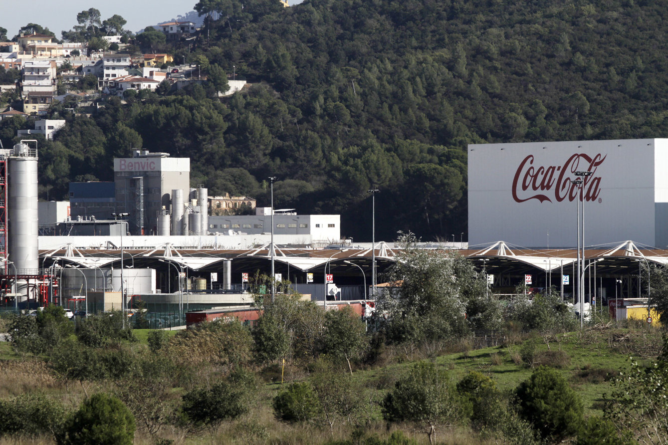 Imatge de la planta de Coca-Cola, en els termes de Martorelles i Montornès