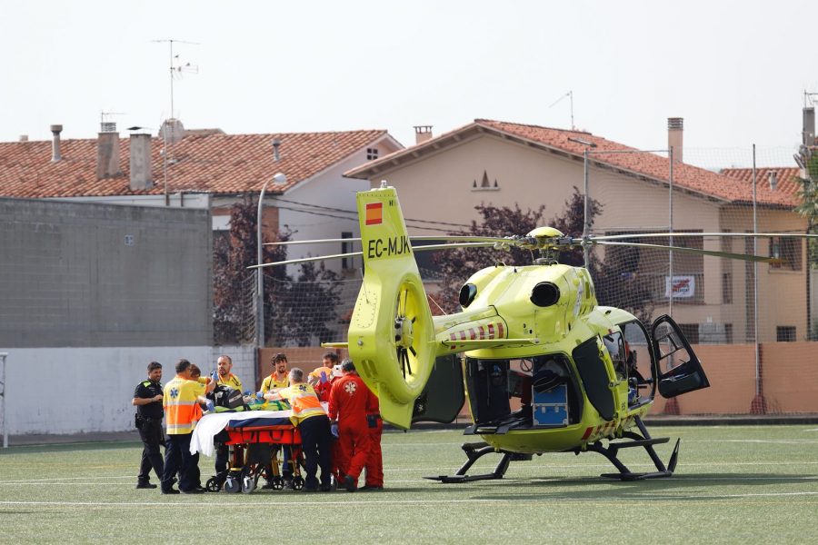 L'helicòpter del SEM ha aterrat i s'ha enlairat des del camp de l'OAR Vic