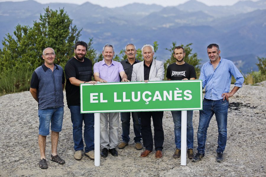 EL 9 NOU va reunir representants de set municipis divendres passat al santuari d'Els Munts