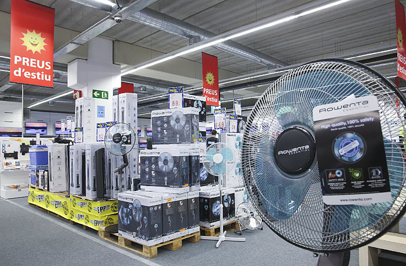 L'any 2015 ja es van esgotar els ventiladors en diversos establiments d'Osona