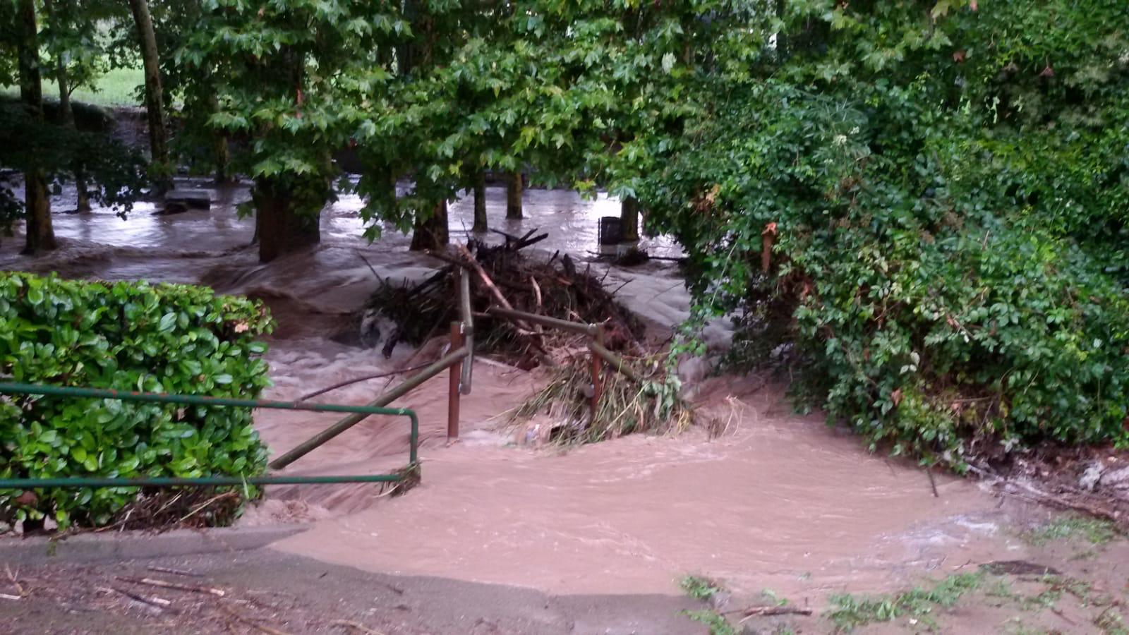 Font d'Espadaler (Sant Quirze de Besora) totalment inundada