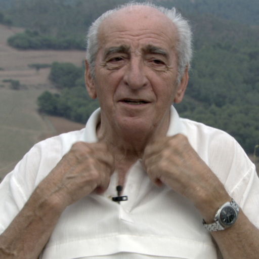 Mossèn Jaume Dalmau en una imatge d'un documental que li van dedicar
