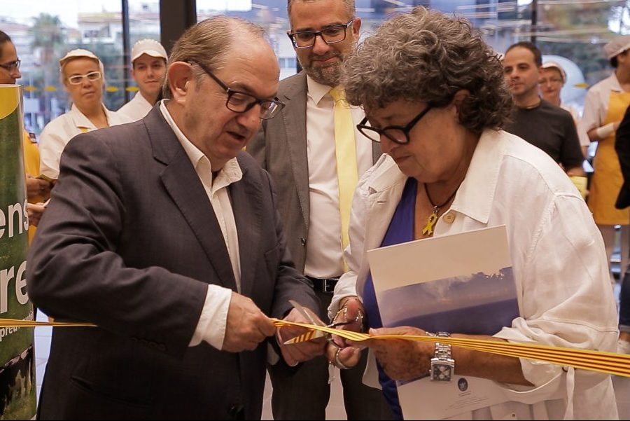 Joan Font i Gisela Saladich inaugurant el nou Esclat de Tossa de Mar