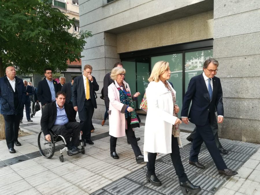 Rigau, Ortega, Mas i Homs entrant al Tribunal de Comptes