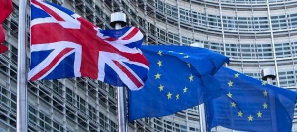 La bandera britànica es manté, de moment, a la seu de la UE a Brussel·les.