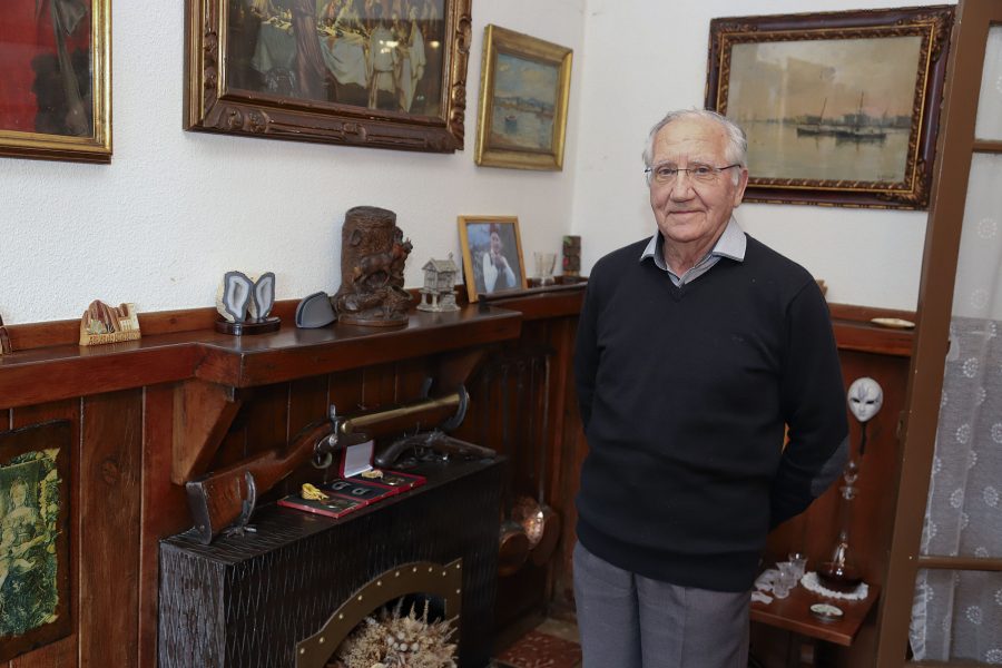 Josep Giol, en una foto a casa seva
