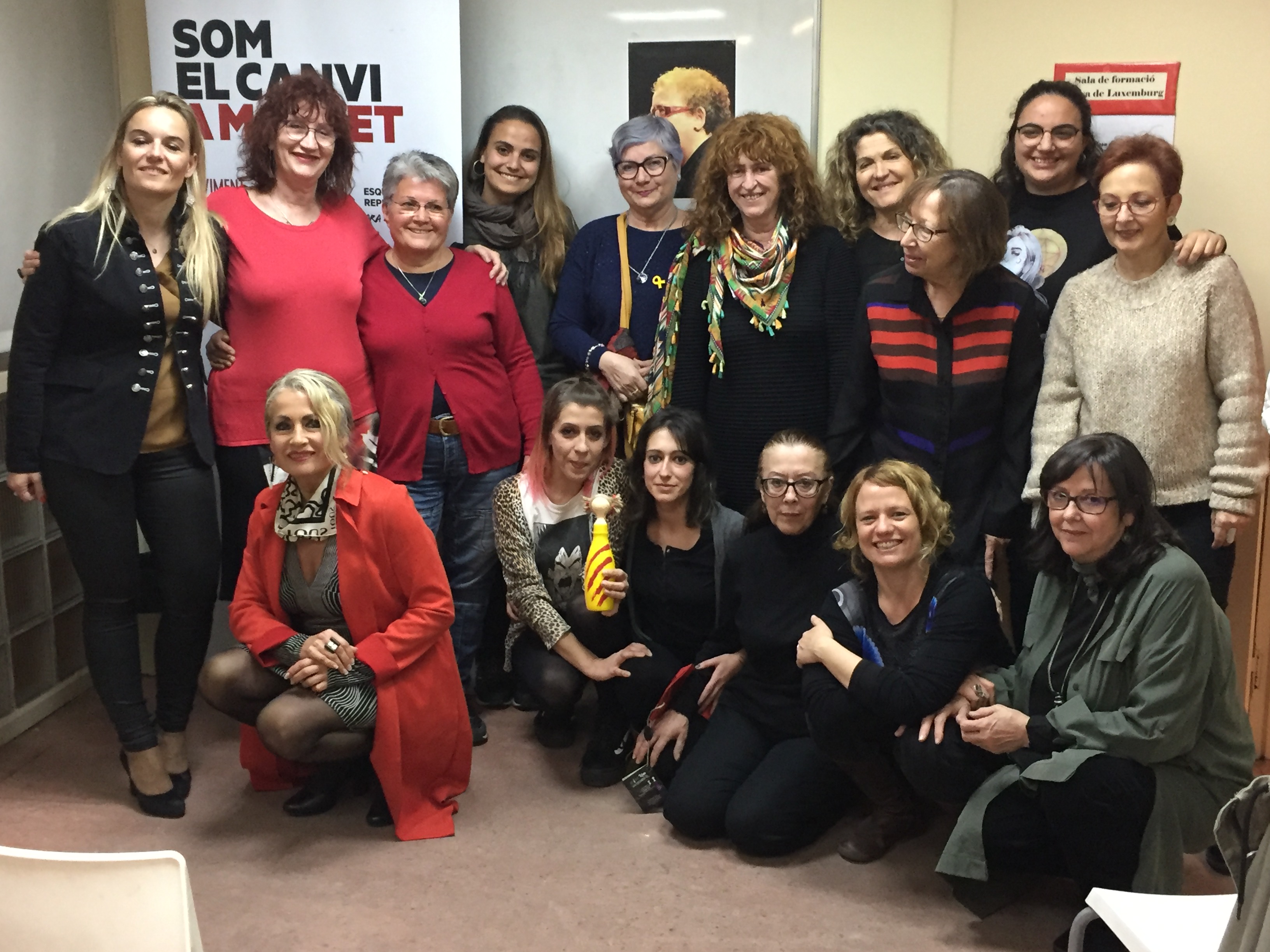 Membres de Mollet Feminista durant el lliurament del premi