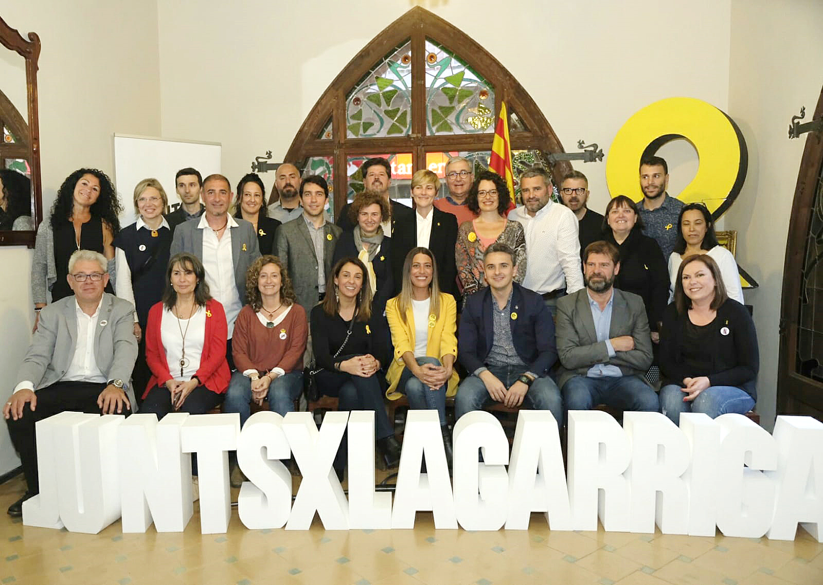 Pubill amb Budó, Nogueras i la resta de membres de la candidatura de les municipals de 2019