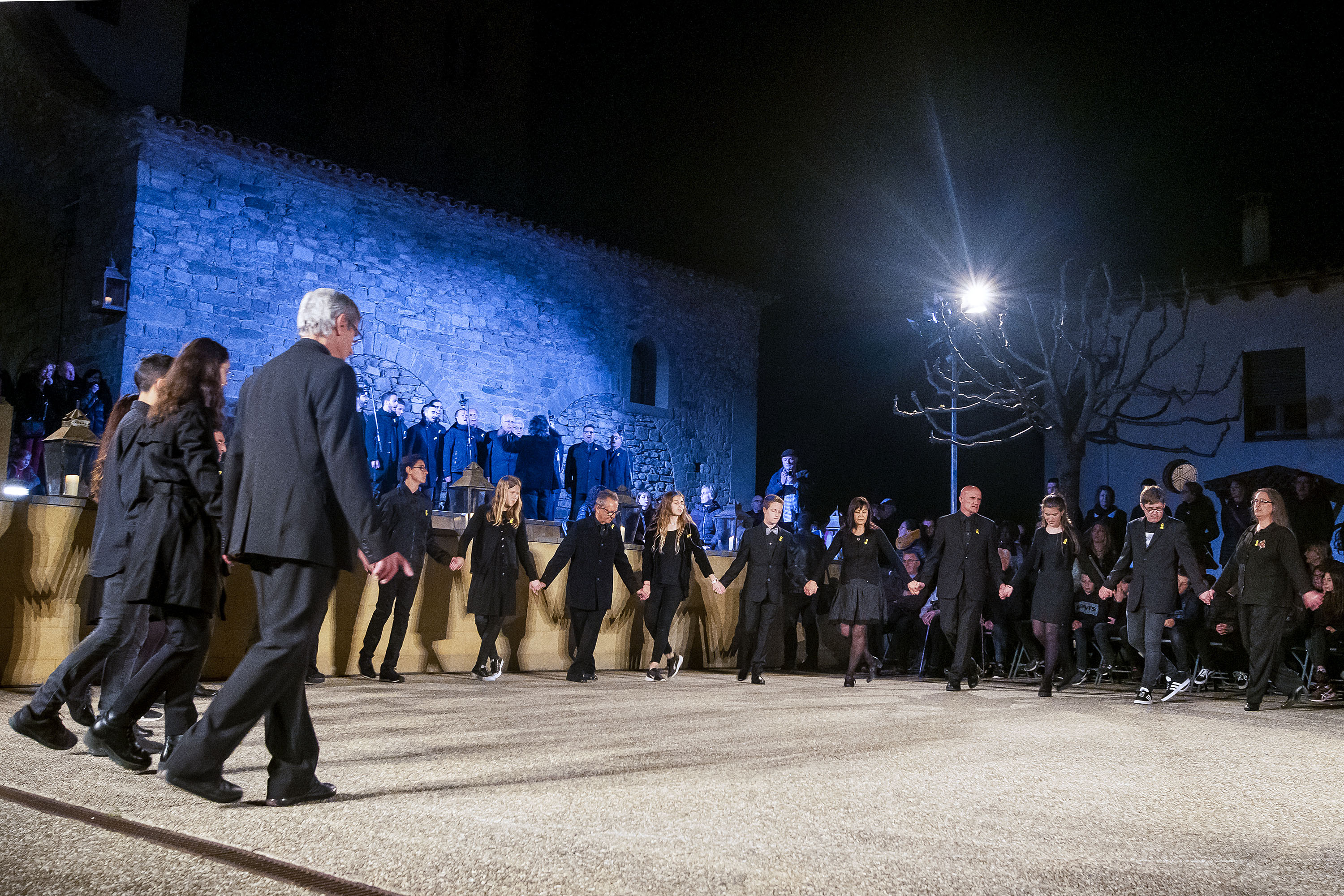 Un moment de la representació del Divino aquest dissabte a la nit a la plaça de l'Església de Sant Vicenç