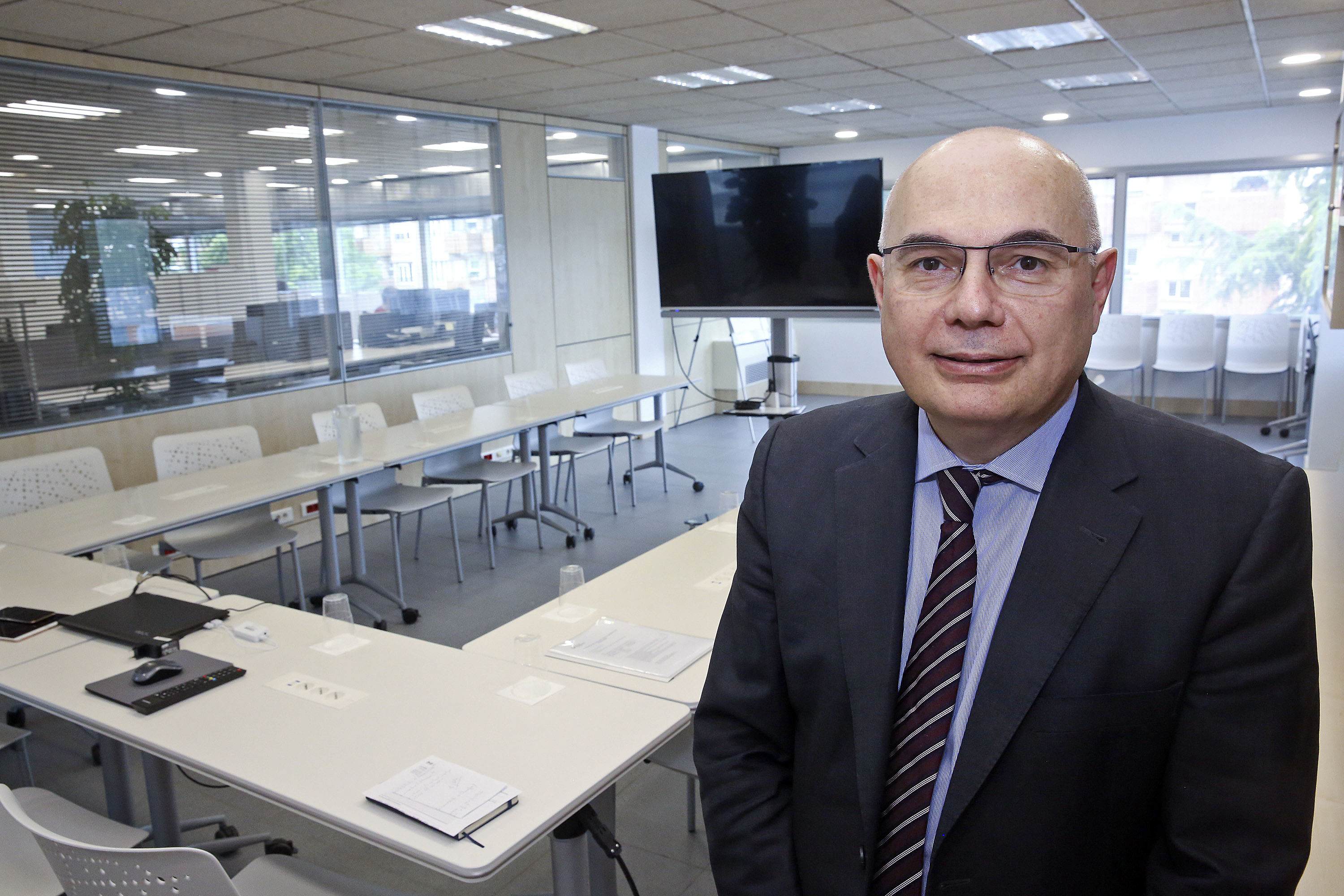 El doctor Josep Tabernero, a la Facultat de Medicina de la UVic-UCC