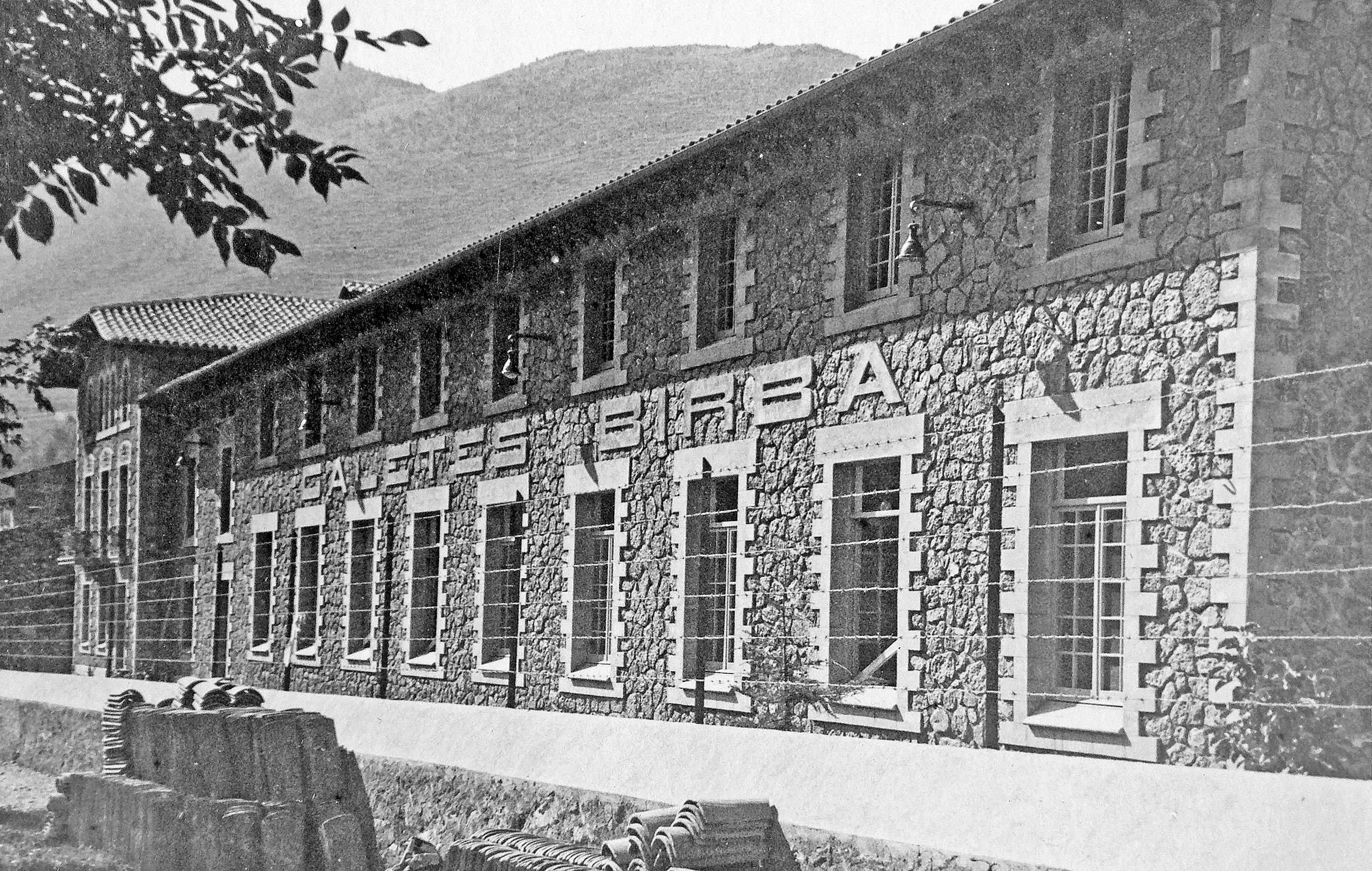 La fàbrica de Galetes Birba l’any 1929, quan es va inaugurar. L’edifici es conserva, encara que en l’actualitat els arbres en tapen la façana