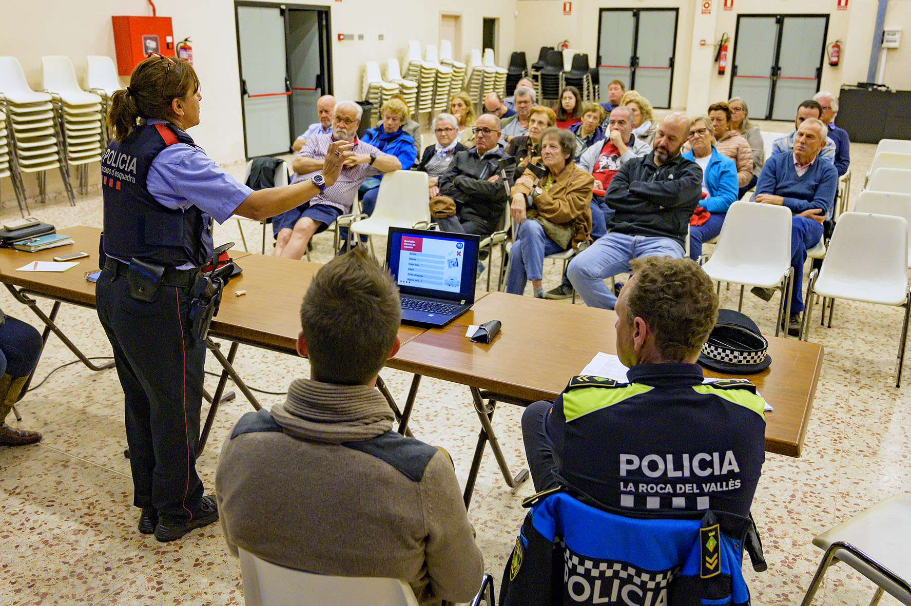 La xerrada de Policia Local i Mossos aquest dimecres al centre cívic de Santa Agnès
