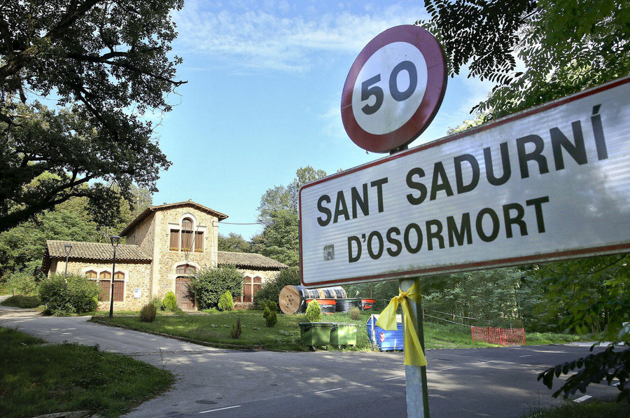 Vista de l'Ajuntament de Sant Sadurní, on segons l'Idescat viuen 79 persones