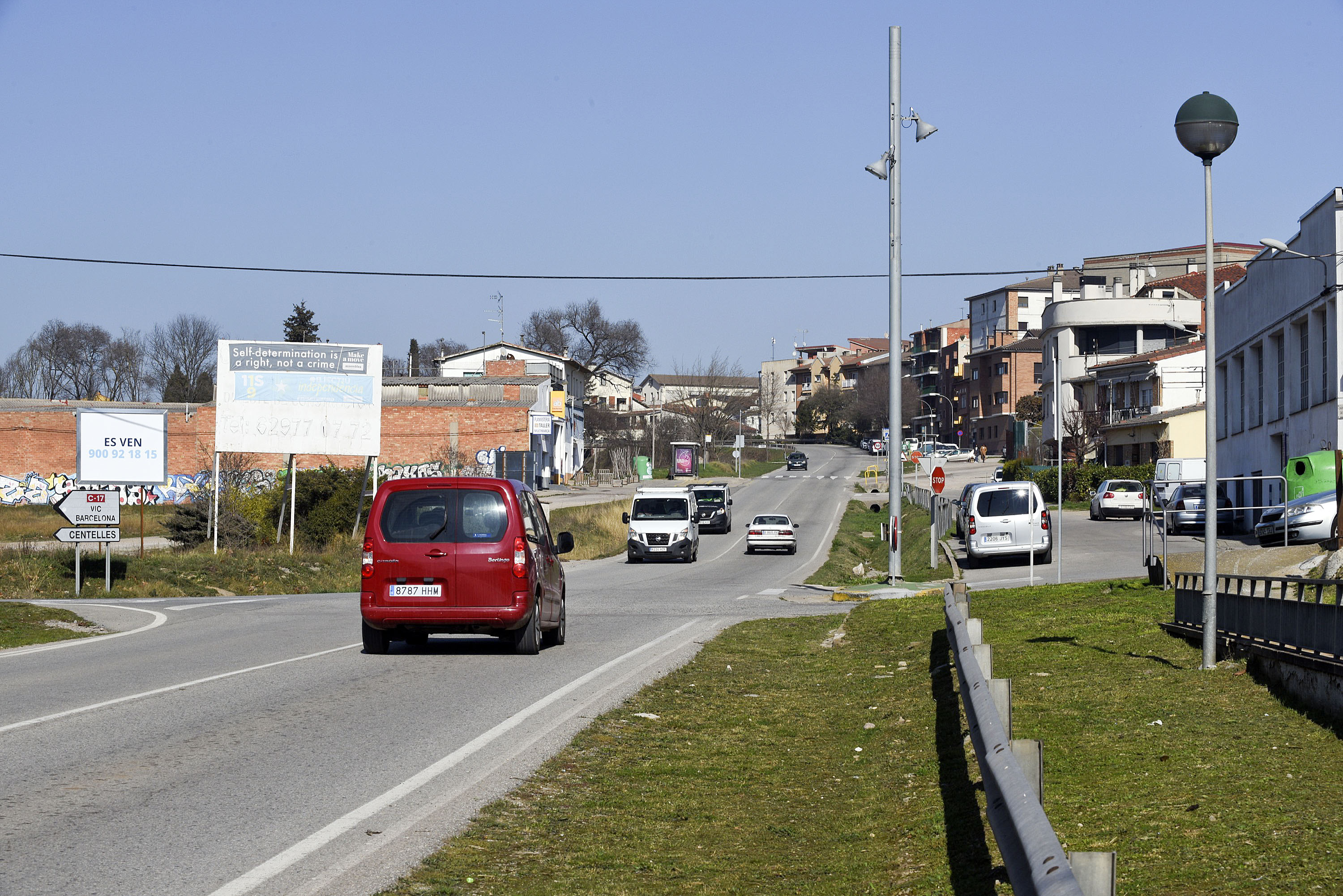 Un tram de la carretera de Ribes que es vol reformar als Hostalets de Balenyà