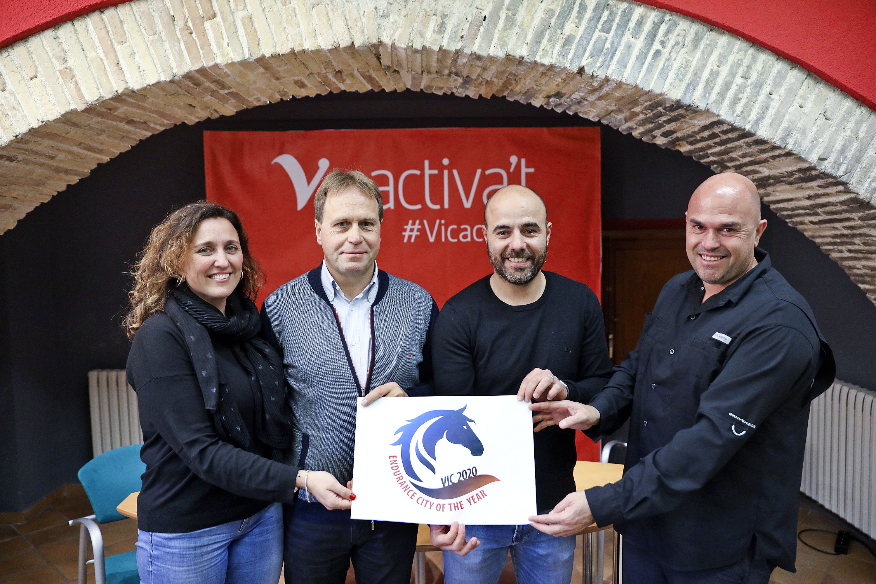 Maxenchs, Casas, Roca i Puntí van ser els encarregats de presentar els actes de “Vic 2020: Endurance City of the Year”