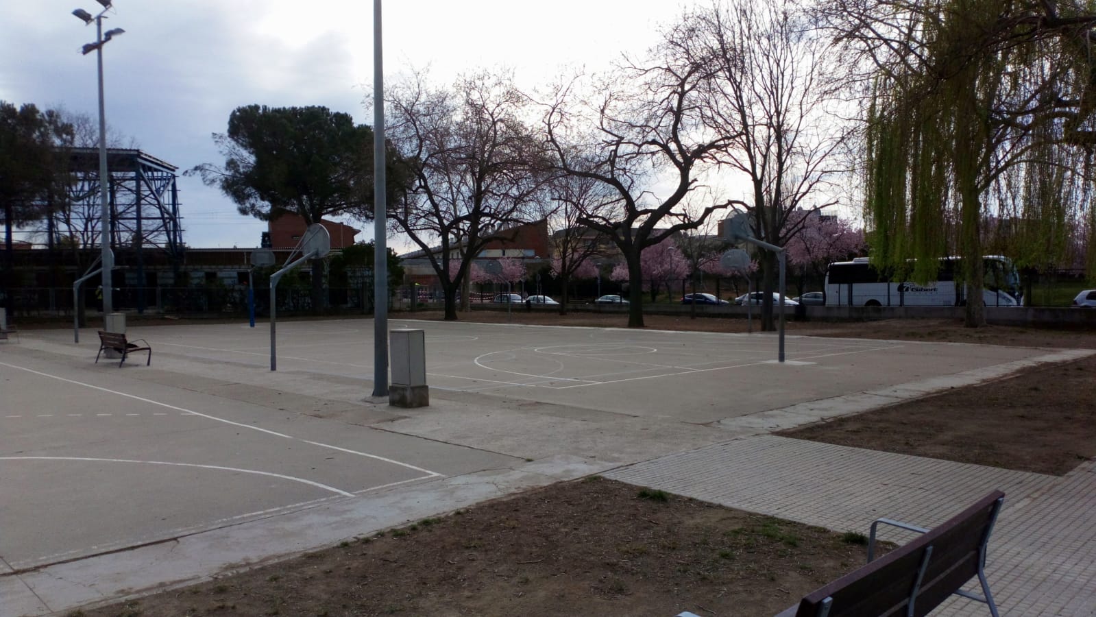 El pati de l'escola Congost, a Canovelles