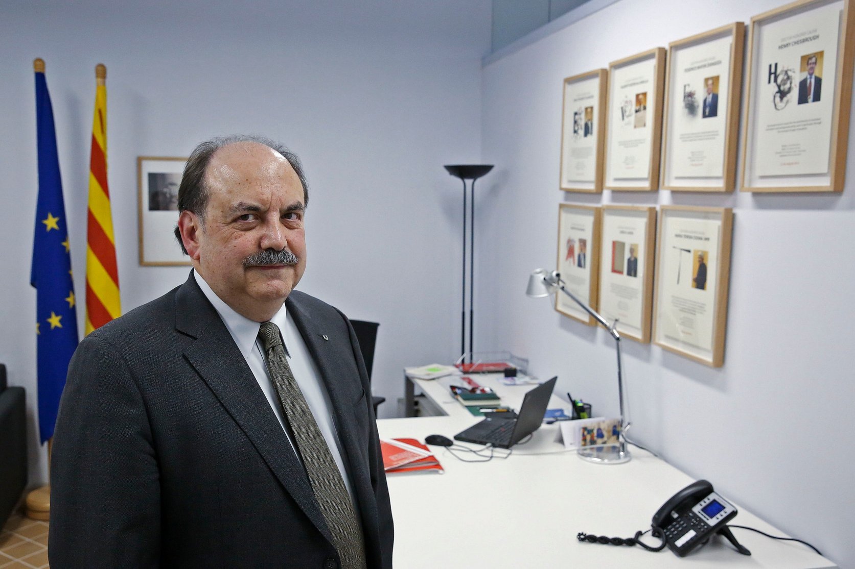 Josep-Eladi Baños al seu despatx de la Casa de Convalescència, a l'inici del seu mandat