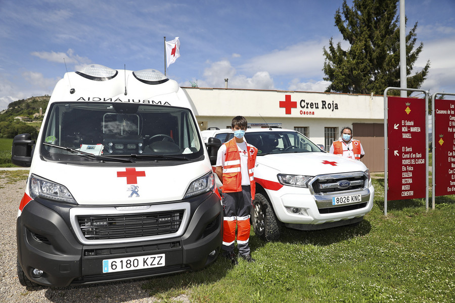 Creu Roja posa un equip de reforç a Malla per cobrir la teleassistència