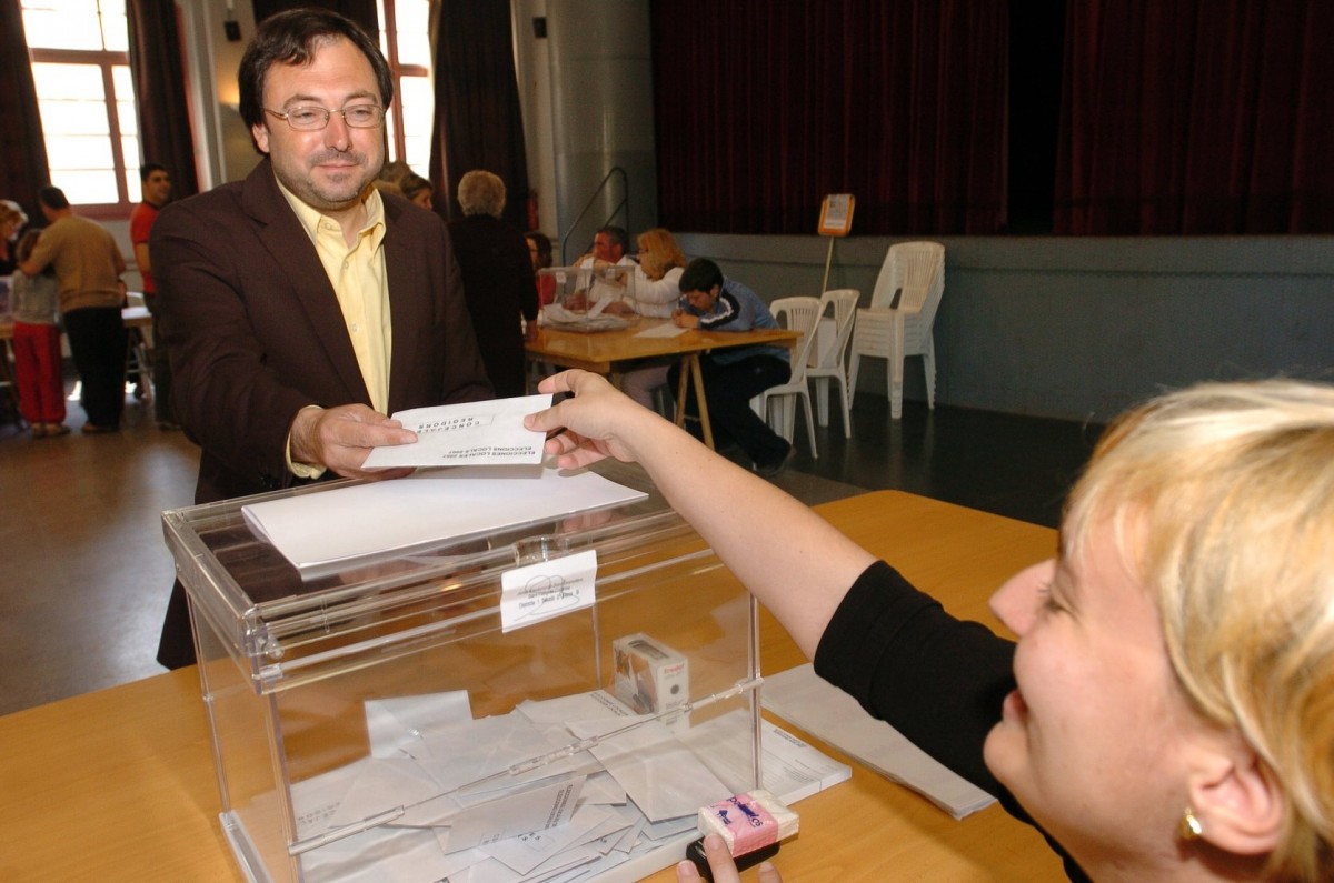 Pladevall vota en les municipals del 27 de maig de 2007