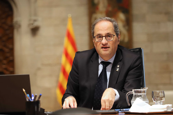 El president de la Generalitat, Quim Torra, reunit per videoconferència amb el president del govern espanyol, Pedro Sánchez, i amb els presidents de les comunitats autònomes