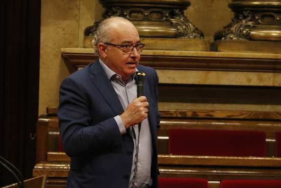 El conseller d'Educació, Josep Bargalló, en la sessió de control al Parlament el 17 de juny