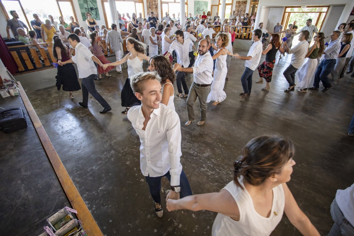 El ball de l'Espolsada és un dels actes tradicionals de la festa major de Marata