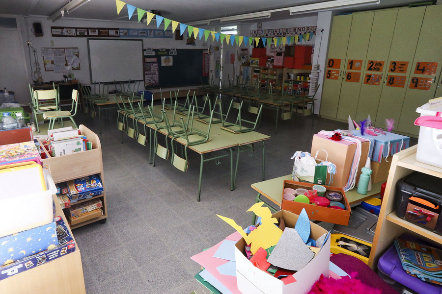 Una aula d'educació infantil totalment buida a l'escola Lloriana de Sant Vicenç, el passat mes de maig