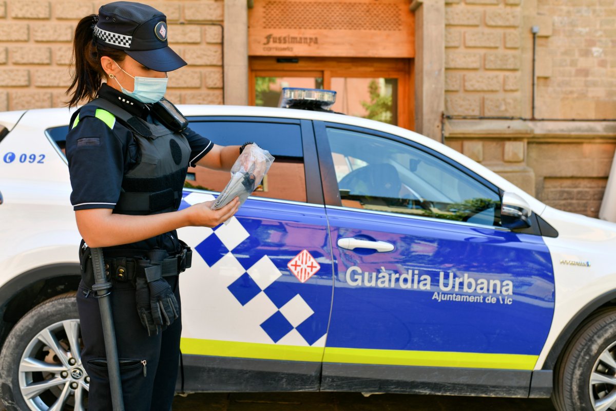 Guàrdia Urbana i agents cívics incrementaran la vigilància per assegurar que tothom dugui mascareta