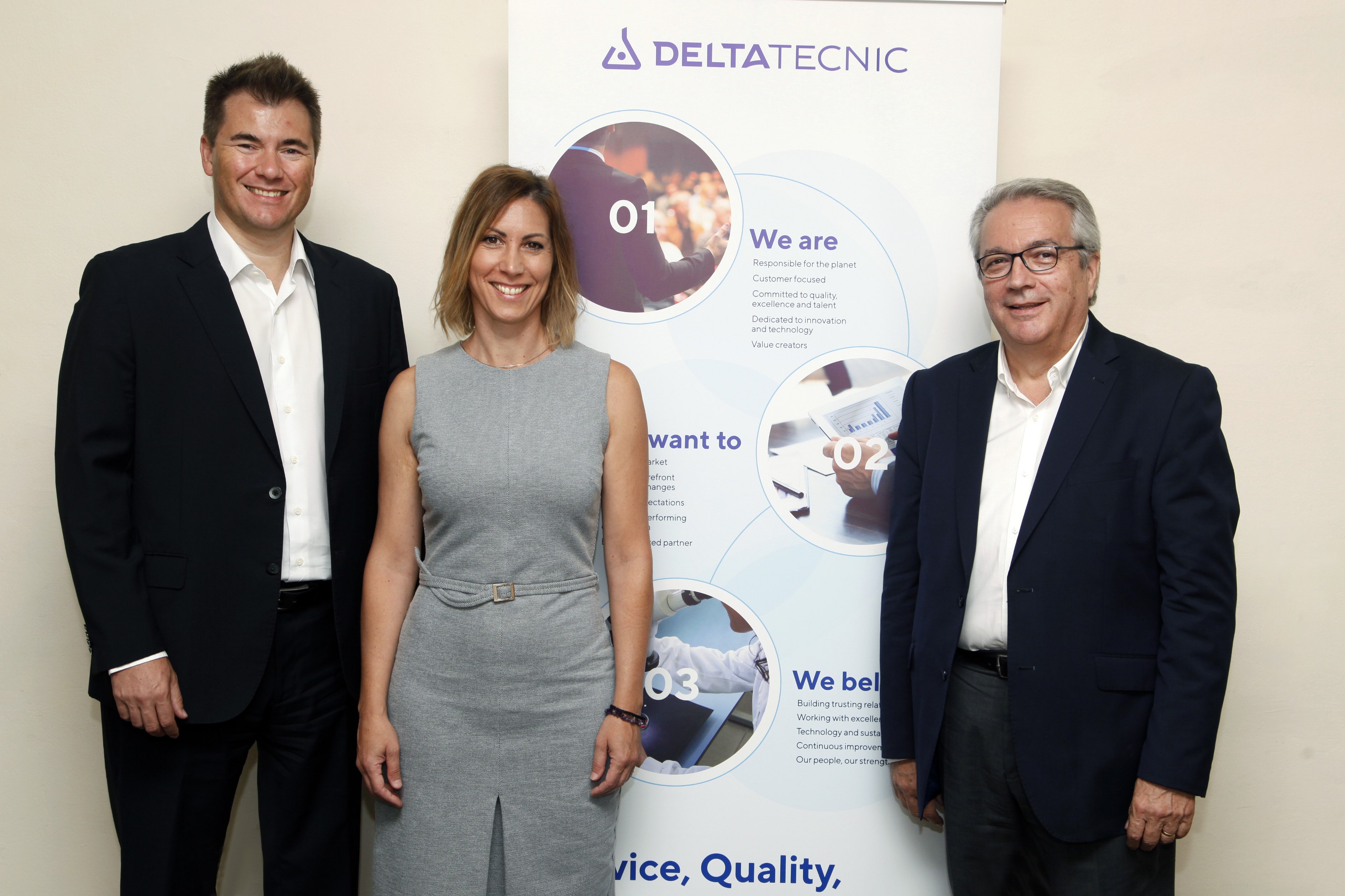 El director executiu de Delta Tècnic, Èric Xirinachs, la responsable de màrqueting, Eva Gotor, i el vicepresident de Negoci Global, Martí Baqués