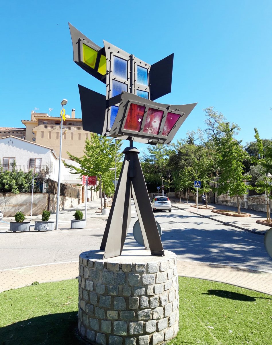 L'escultura malmesa a la rotonda de la plaça del Silenci