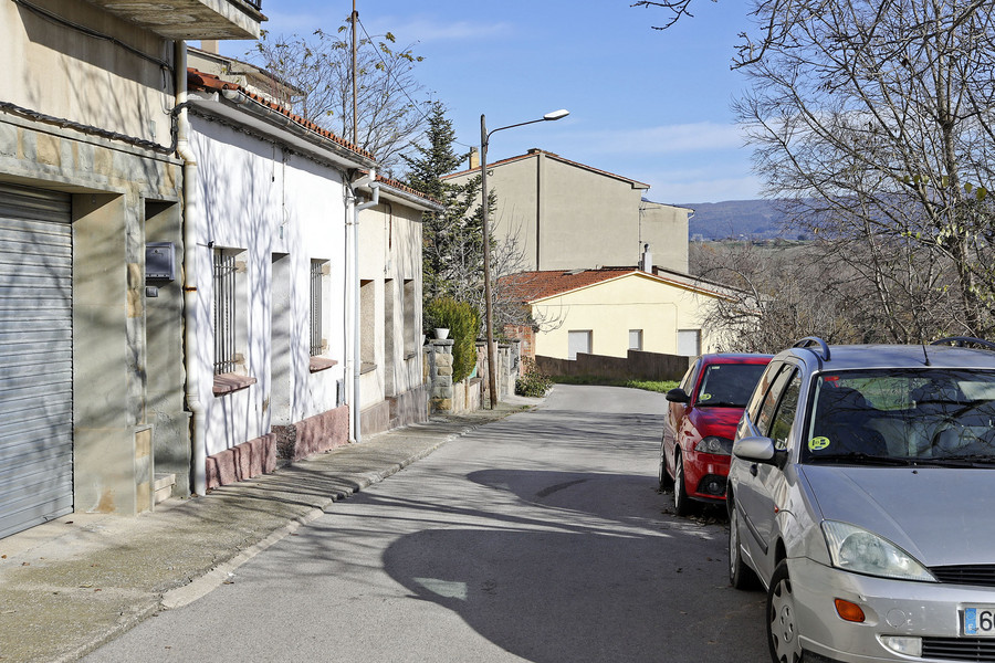 Vista del carrer Tremp, al barri de Vista Alegre de Manlleu