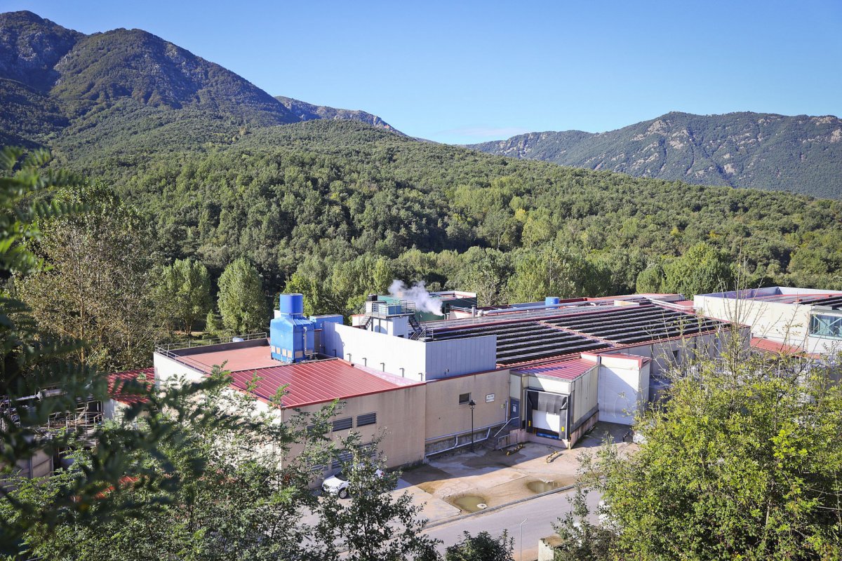 La planta de Liquats Vegetals està situada a Viladrau per estar prop de l’aigua del Montseny