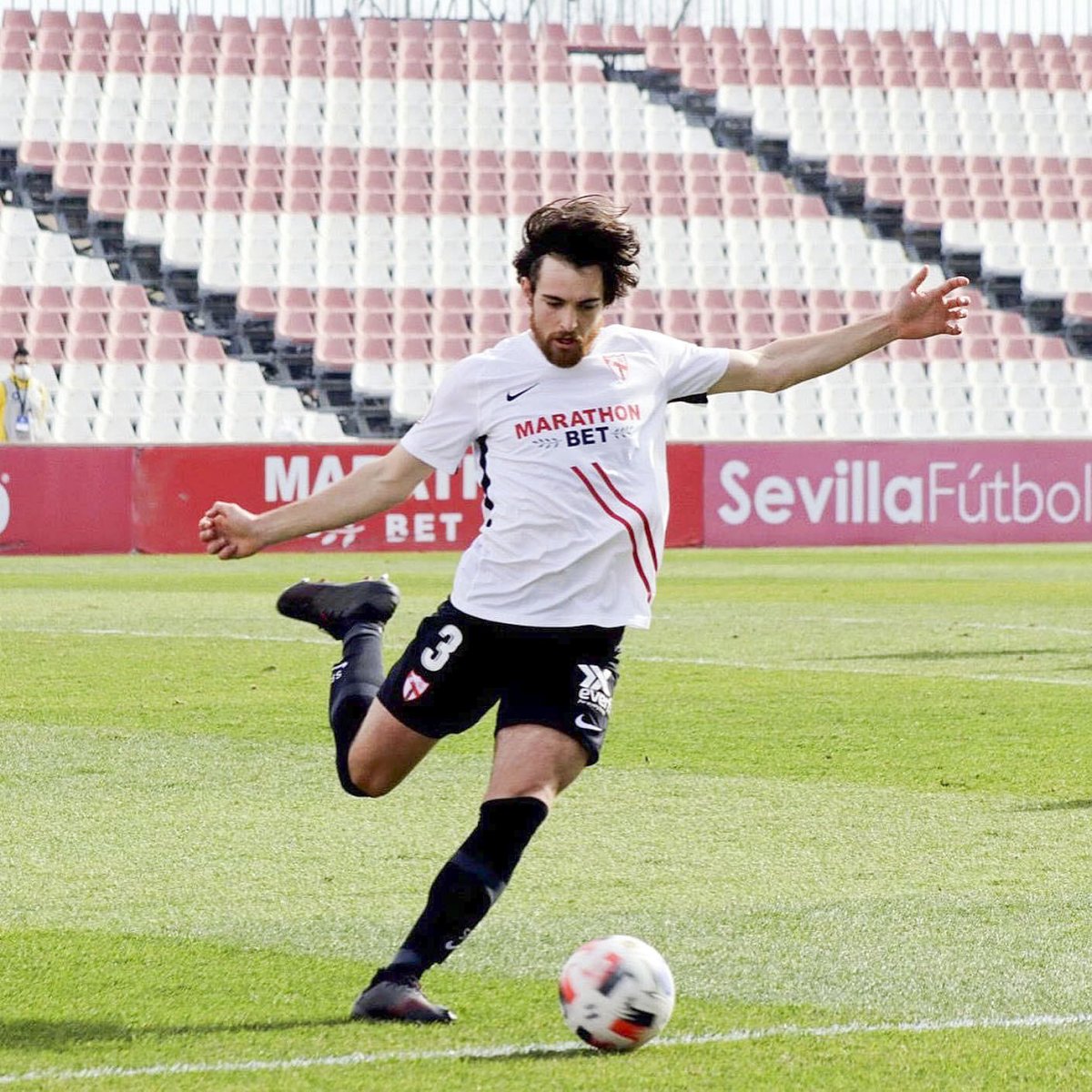 Aspar, diumenge en el partit del seu debut